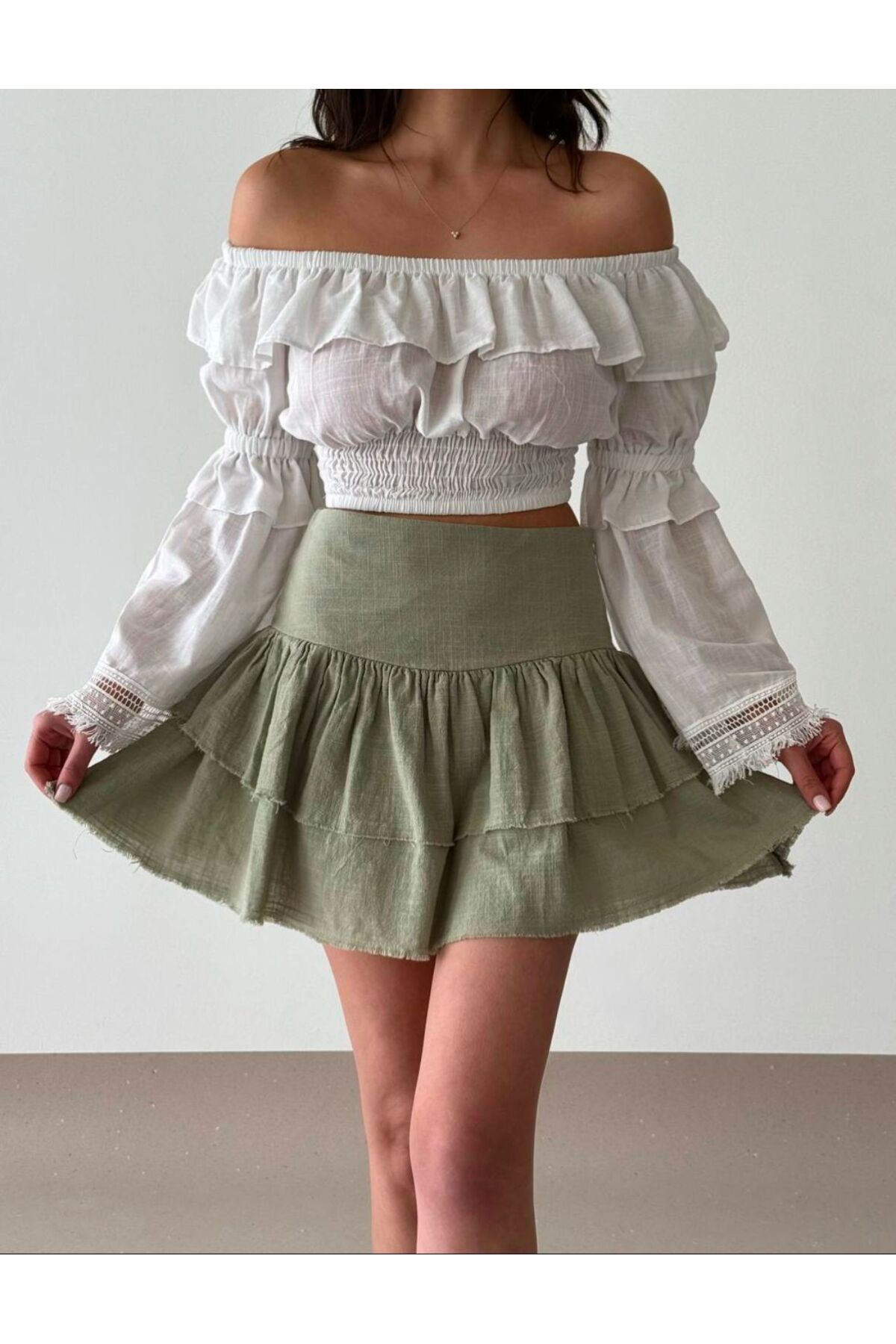 Omuzu Açık Gömlek  Dantel Detaylı Belden Lastikli Kadın Bluz