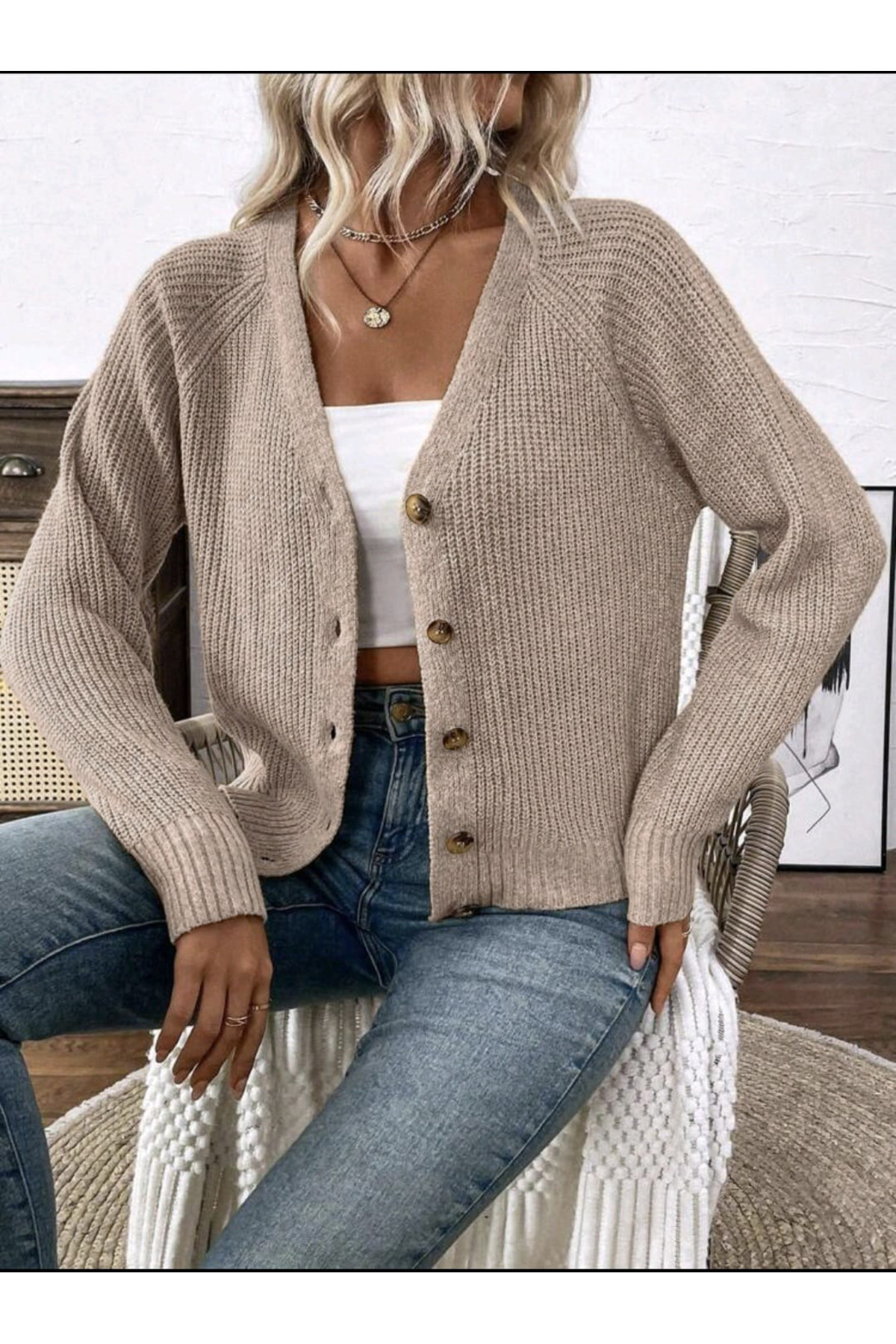 V Yaka Düğmeli Uzun Kol Kadın Triko Hırka